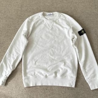 STONE ISLAND(スウェット ・ ホワイト/白色系)のフリマ STONE ISLAND(スウェット ・ ホワイト/白色系)のフリマ