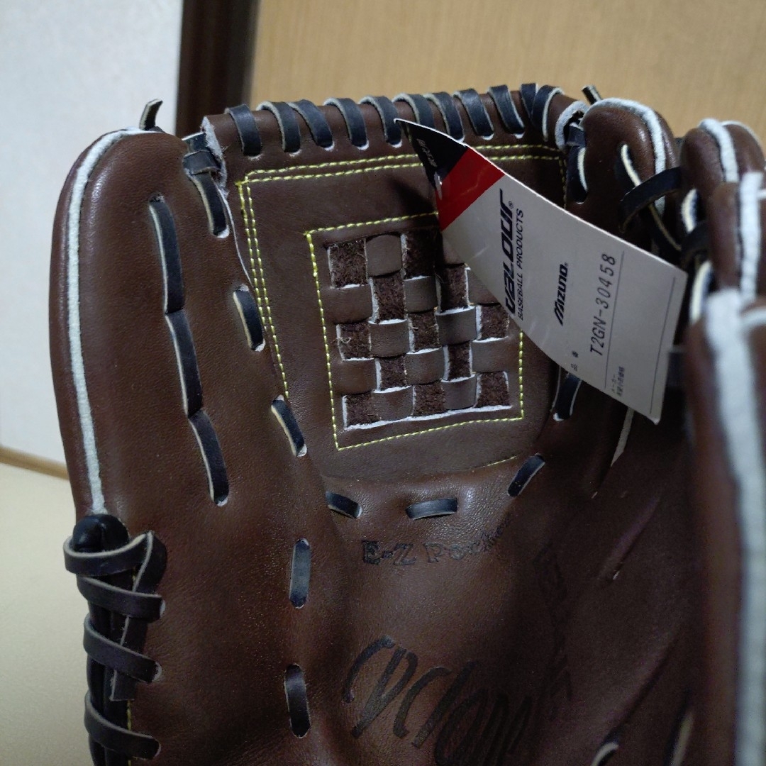 MIZUNO - ミズノ Cyclone 一般軟式用グローブ 未使用タグ付き① MIZUNO - ミズノ Cyclone 一般軟式用グローブ 未使用タグ付き①