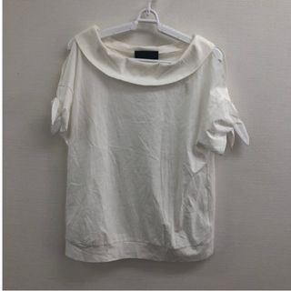 アンタイトル(UNTITLED)の【UNTITLE】アンタイトル　トップス　半袖　白系　ホワイト　サイズ4　無地　カットソー　レディース(その他)