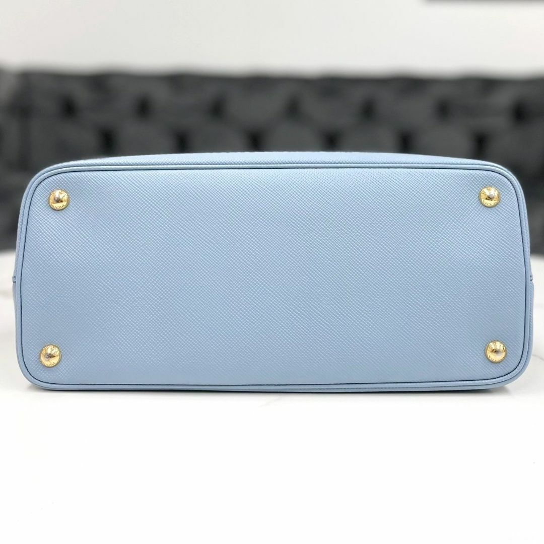 PRADA - 美品☆ プラダ サフィアーノキュイール ライトブルー PRADA - 美品☆ プラダ サフィアーノキュイール ライトブルー