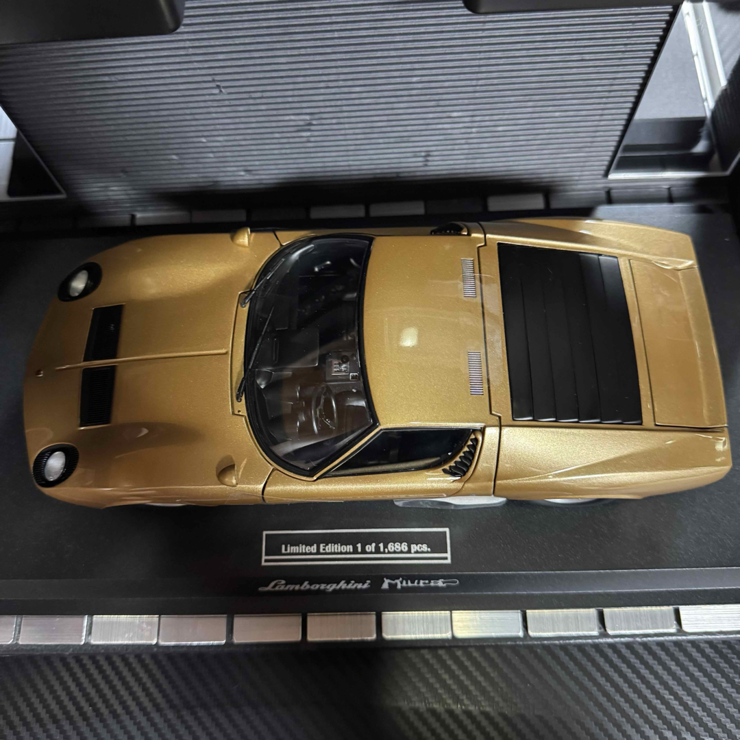 京商 - 絶版未展示品 京商 ランボルギーニ ミウラ P400 Goldの 京商 - 絶版未展示品 京商 ランボルギーニ ミウラ P400 Goldの