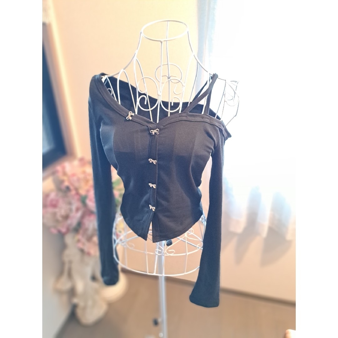 オフショルダー☆ワンショルダー☆ブラック☆リボン☆可愛いカッコいい レディースのトップス(Tシャツ(長袖/七分))の商品写真