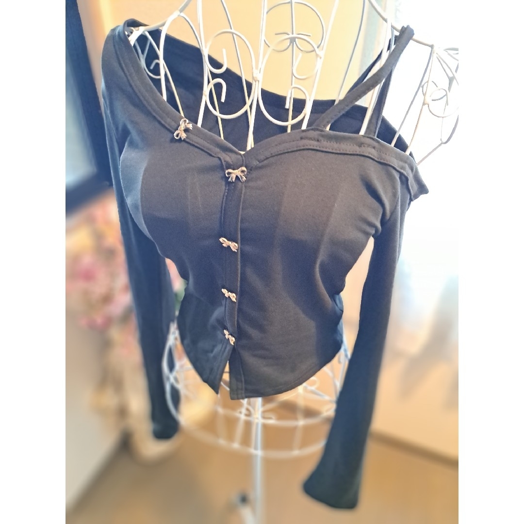 オフショルダー☆ワンショルダー☆ブラック☆リボン☆可愛いカッコいい レディースのトップス(Tシャツ(長袖/七分))の商品写真