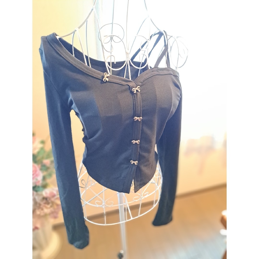 オフショルダー☆ワンショルダー☆ブラック☆リボン☆可愛いカッコいい レディースのトップス(Tシャツ(長袖/七分))の商品写真