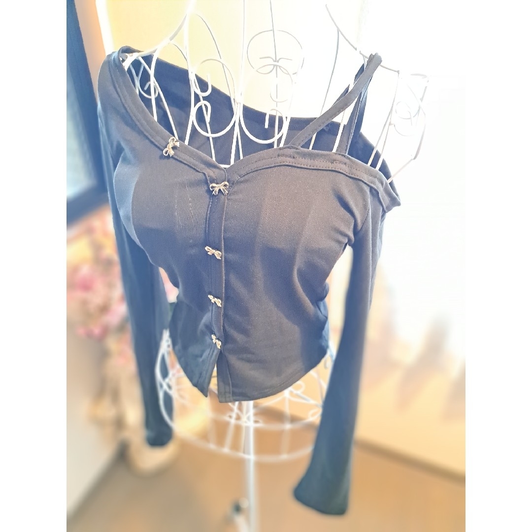 オフショルダー☆ワンショルダー☆ブラック☆リボン☆可愛いカッコいい レディースのトップス(Tシャツ(長袖/七分))の商品写真