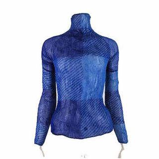 ISSEY MIYAKE - isseymiyake プリーツ トップス CHIFFON TWIST 1 ISSEY MIYAKE - isseymiyake プリーツ トップス CHIFFON TWIST 1