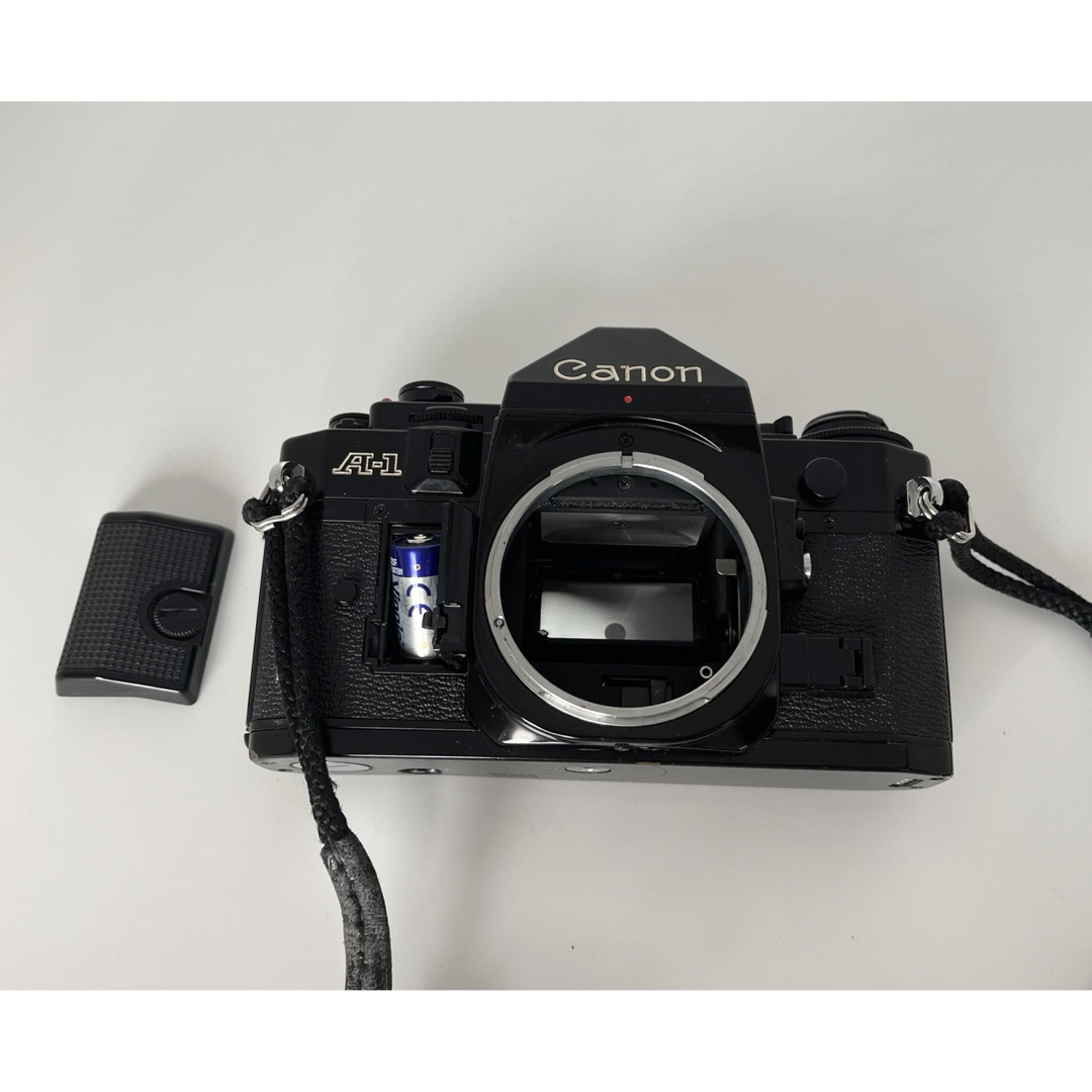 Canon - 【希少・動作品】Canon A-1 フィルムカメラ + レンズ3 Canon - 【希少・動作品】Canon A-1 フィルムカメラ + レンズ3