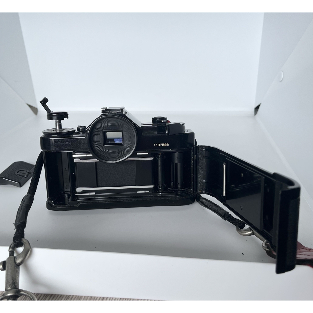 Canon - 【希少・動作品】Canon A-1 フィルムカメラ + レンズ3 Canon - 【希少・動作品】Canon A-1 フィルムカメラ + レンズ3
