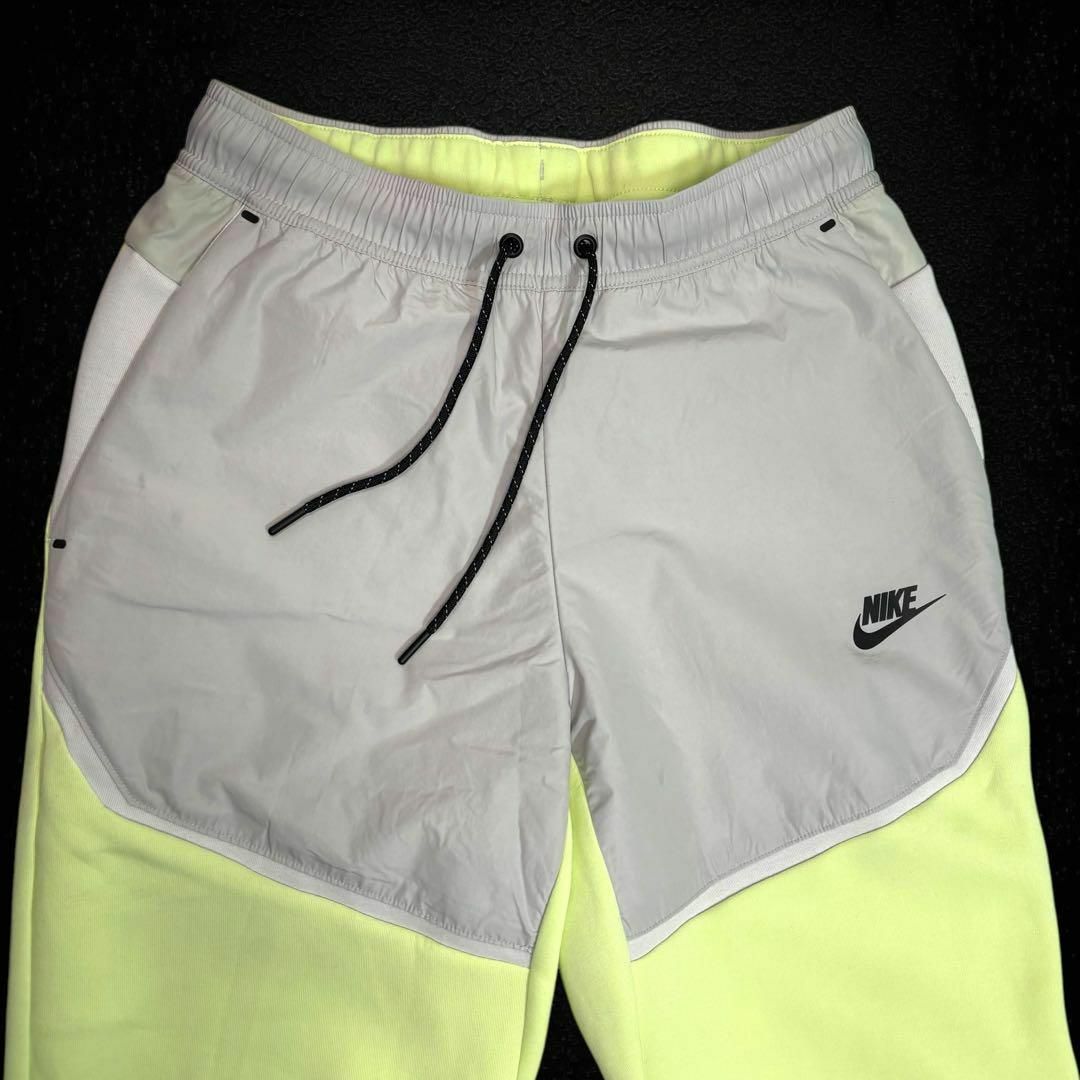 NIKE - 【希少カラー】ナイキ テックフリース ジョガーパンツ NIKE - 【希少カラー】ナイキ テックフリース ジョガーパンツ