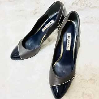 DIANA - 【一度使用】DIANA 踵フラワーカットパンプス 24.5の DIANA - 【一度使用】DIANA 踵フラワーカットパンプス 24.5の