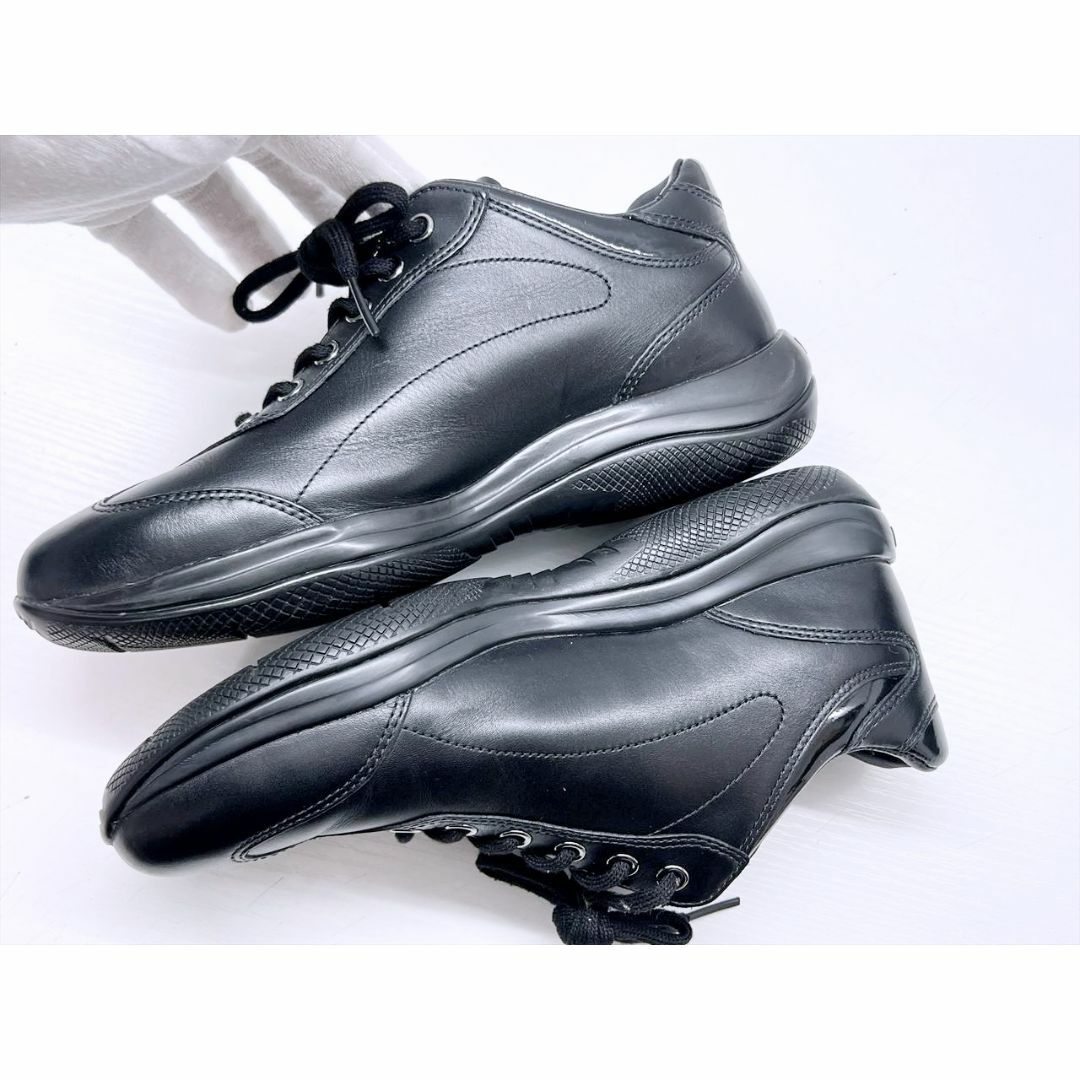 PRADA - 美品 PRADA プラダ ロゴ レザー ローカット スニーカー PRADA - 美品 PRADA プラダ ロゴ レザー ローカット スニーカー