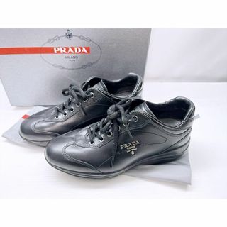 PRADA - 美品 PRADA プラダ ロゴ レザー ローカット スニーカー PRADA - 美品 PRADA プラダ ロゴ レザー ローカット スニーカー