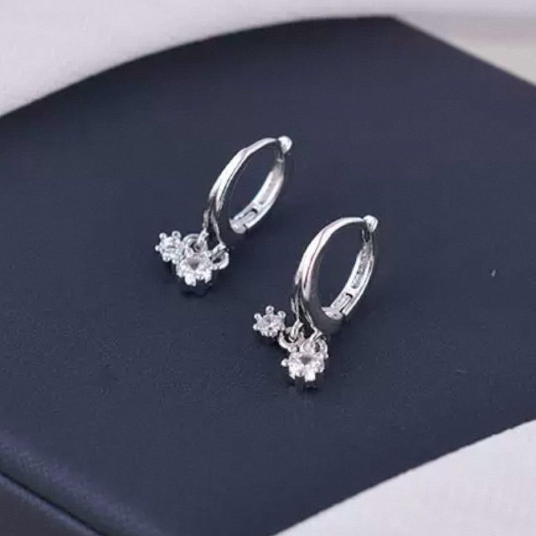シルバーS925 ピアス クリスタル 揺れる レディース 可愛い シルバーS925 ピアス クリスタル 揺れる レディース 可愛い