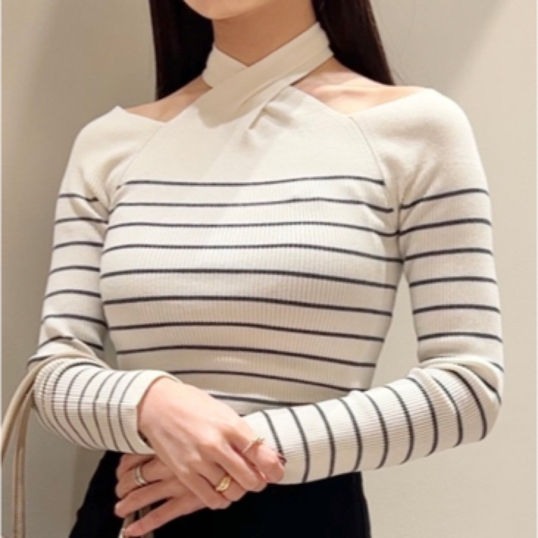 SNIDEL - 【美品】SNIDEL スナイデル フロントクロスニットプル SNIDEL - 【美品】SNIDEL スナイデル フロントクロスニットプル