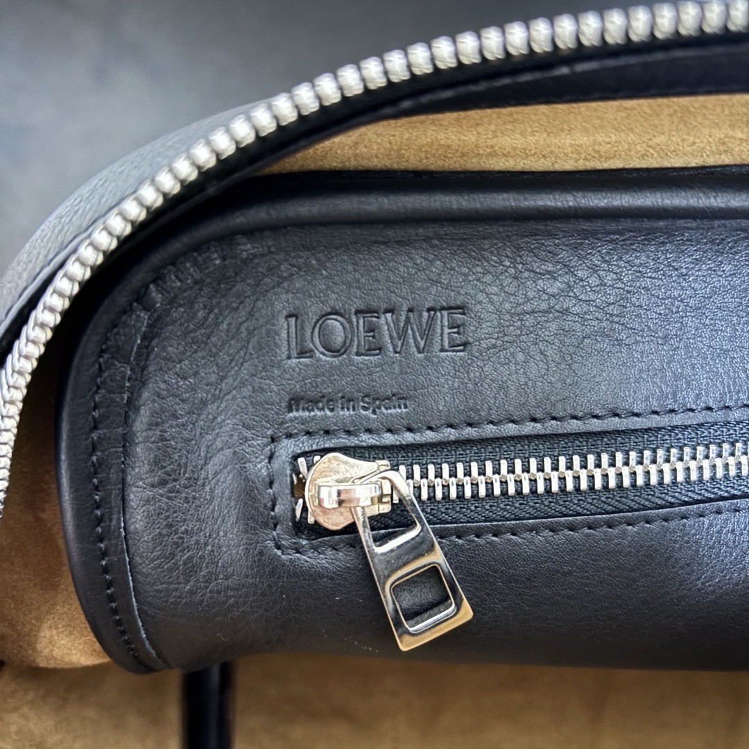 LOEWE - 【付属品完備】ロエベ LOEWE アマソナ 75 ミディアム LOEWE - 【付属品完備】ロエベ LOEWE アマソナ 75 ミディアム