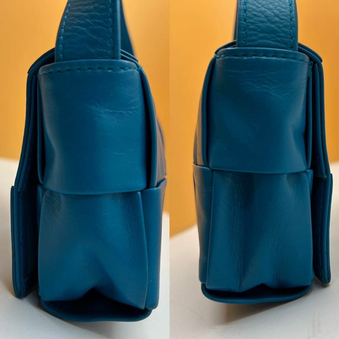BOTTEGA VENETA - 【美品】ボッテガヴェネタ ショルダーバッグ BOTTEGA VENETA - 【美品】ボッテガヴェネタ ショルダーバッグ