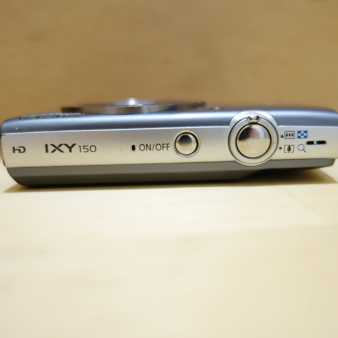 Canon - 【新春セール】CanonカメラIXY150シルバー 光学8倍 Canon - 【新春セール】CanonカメラIXY150シルバー 光学8倍