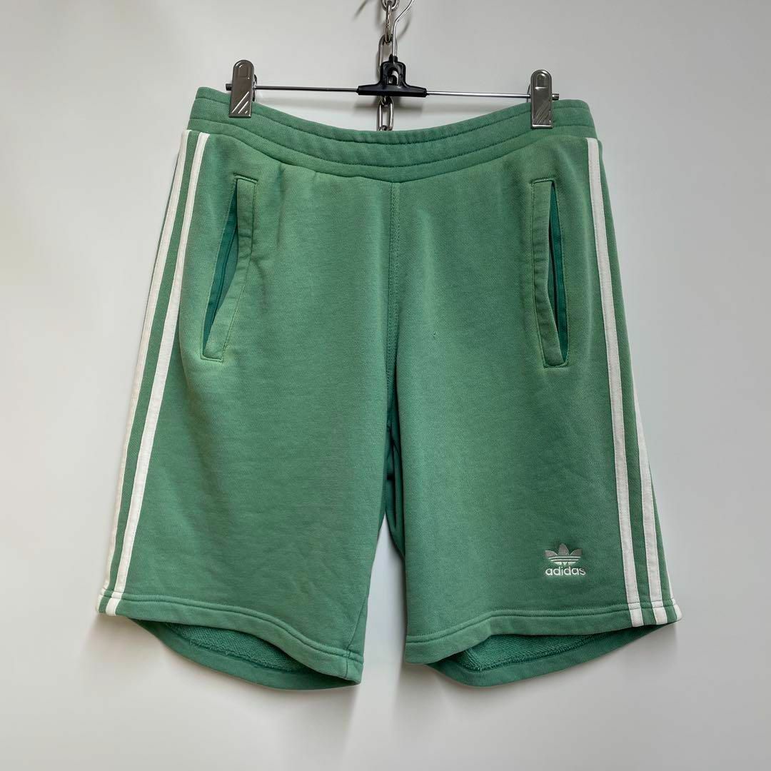 adidas アディダスオリジナルス ハーフパンツ スウェット生地 adidas アディダスオリジナルス ハーフパンツ スウェット生地