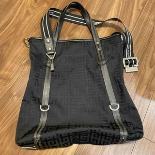 GIVENCHY - 正規 Givenchy ジバンシィ ロゴ ダメージ フーディー GIVENCHY - 正規 Givenchy ジバンシィ ロゴ ダメージ フーディー