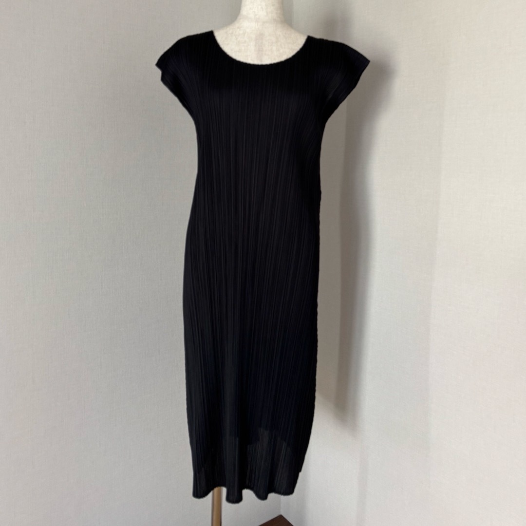 PLEATS PLEASE ISSEY MIYAKE - PLEATS PLEASE ワンピース PLEATS PLEASE ISSEY MIYAKE - PLEATS PLEASE ワンピース
