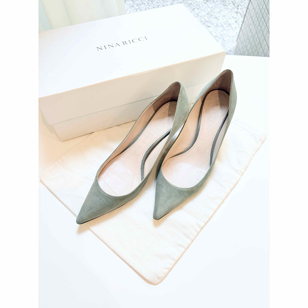 NINA RICCI - ニナリッチ アッシュグリーン スエード ポイン NINA RICCI - ニナリッチ アッシュグリーン スエード ポイン
