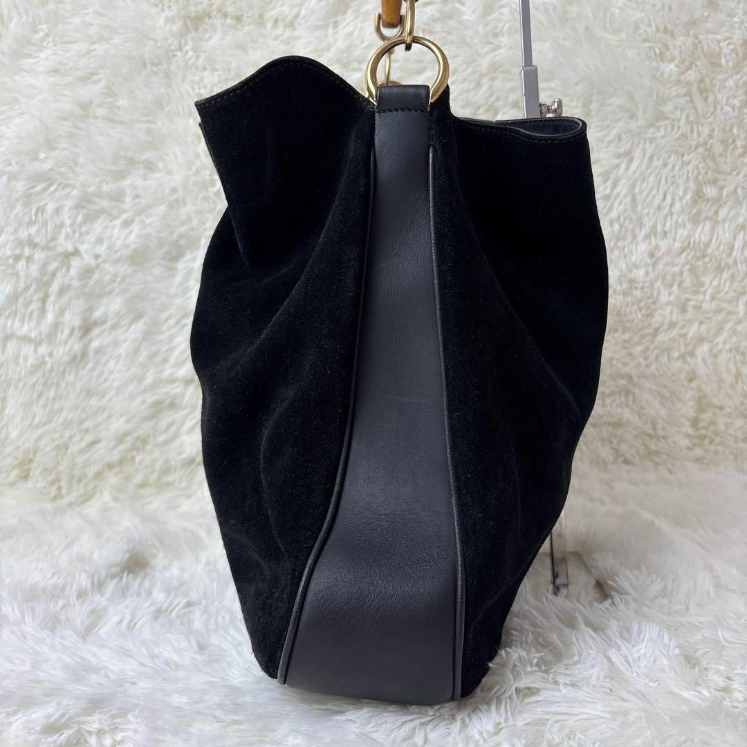 GUCCI - 美品✨GUCCI ワンショルダー 黒 バンブー スエードの GUCCI - 美品✨GUCCI ワンショルダー 黒 バンブー スエードの