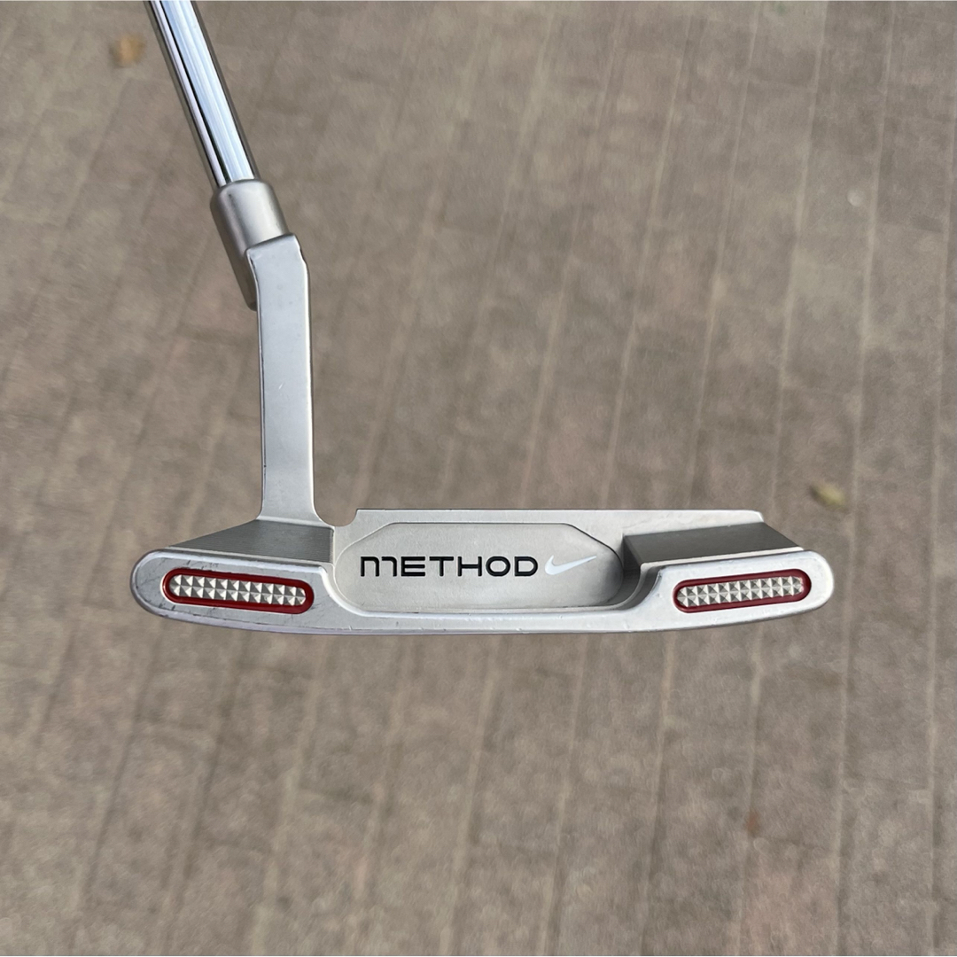 NIKE - ナイキ METHOD 001 パター 33インチ 美品 ヘッドカバー NIKE - ナイキ METHOD 001 パター 33インチ 美品 ヘッドカバー