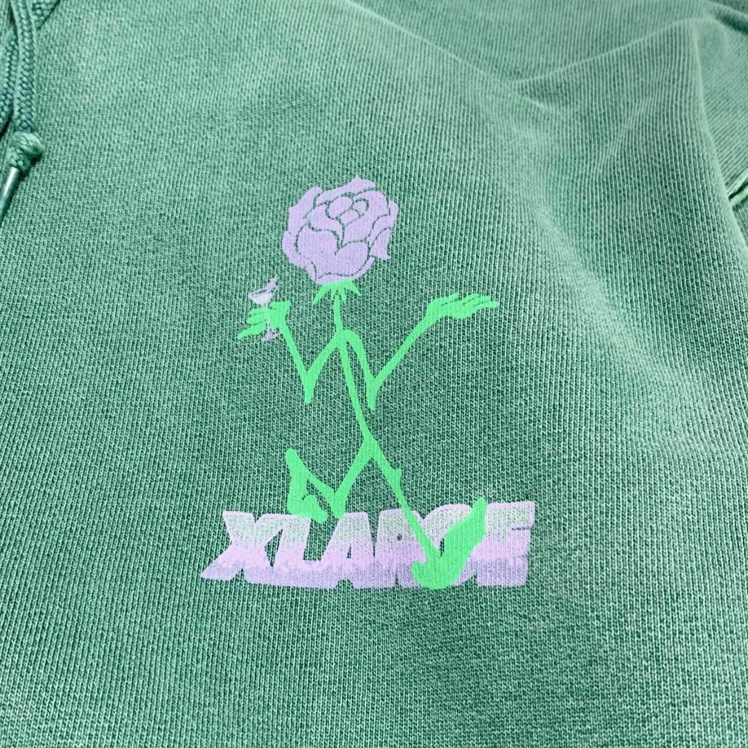 XLARGE(エクストララージ)のエクストララージ ピグメント プルオーバーフードスウェット S グリーン ■ メンズのトップス(スウェット)の商品写真