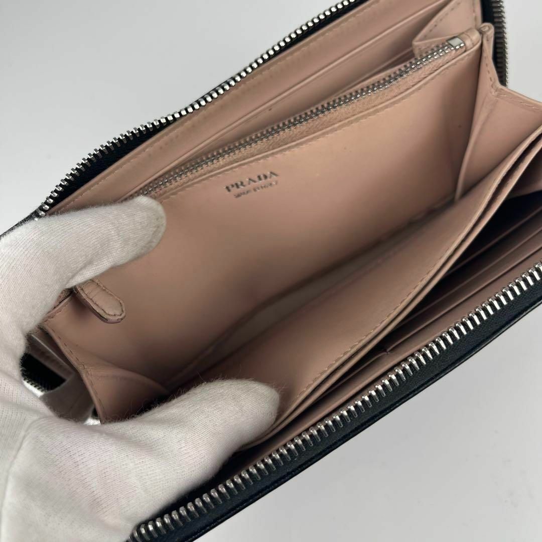 PRADA - 【極美品】PRADA 長財布 サフィアーノレザー ラウンド PRADA - 【極美品】PRADA 長財布 サフィアーノレザー ラウンド