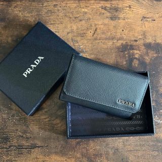 PRADA(キーケース)のフリマアイテム一覧 PRADA(キーケース)のフリマアイテム一覧