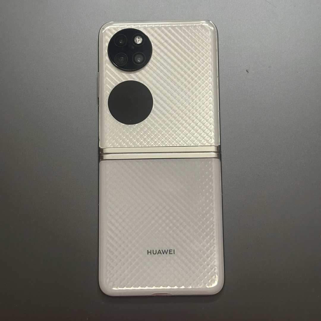 HUAWEI - HUAWEI P50 Pocket 折り畳み式スマホ ファウエイ 画面 HUAWEI - HUAWEI P50 Pocket 折り畳み式スマホ ファウエイ 画面