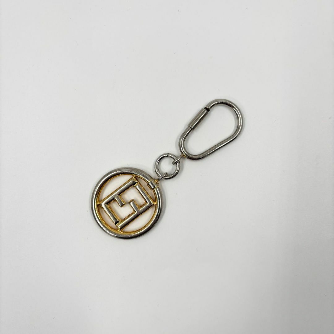 LOEWE - FENDI フェンディ キーホルダー キーリング FF ロゴ LOEWE - FENDI フェンディ キーホルダー キーリング FF ロゴ