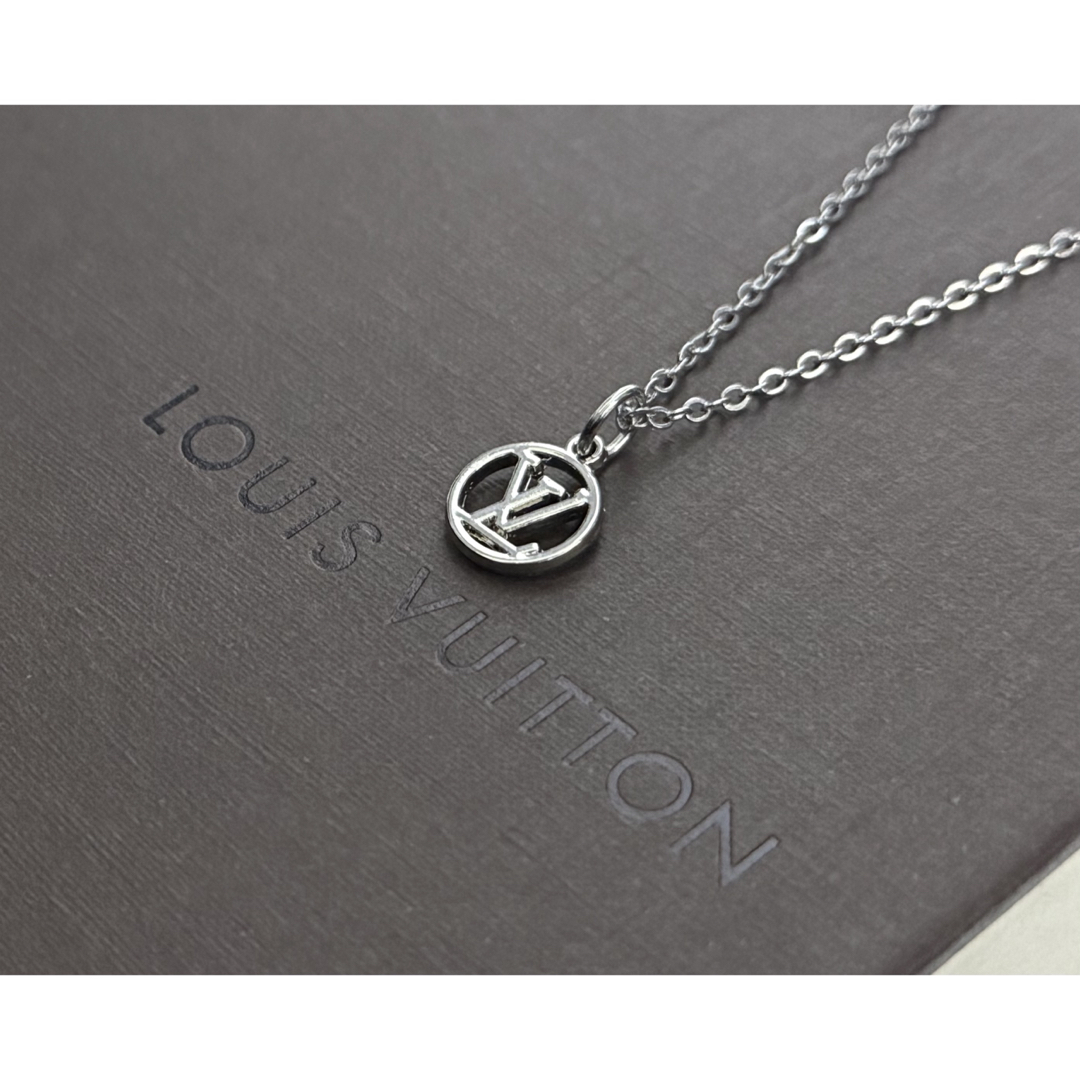 LOUIS VUITTON - ☆極美品 louis vuitton LVサークル ネックレス LOUIS VUITTON - ☆極美品 louis vuitton LVサークル ネックレス