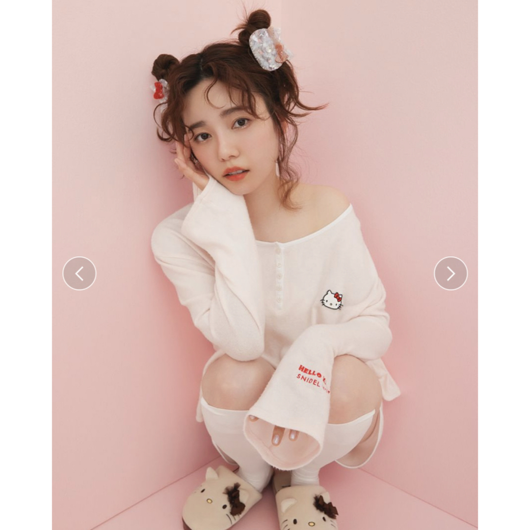 SNIDEL HOME - スナイデルホーム 【HELLO KITTY】ヘンリーネック SNIDEL HOME - スナイデルホーム 【HELLO KITTY】ヘンリーネック