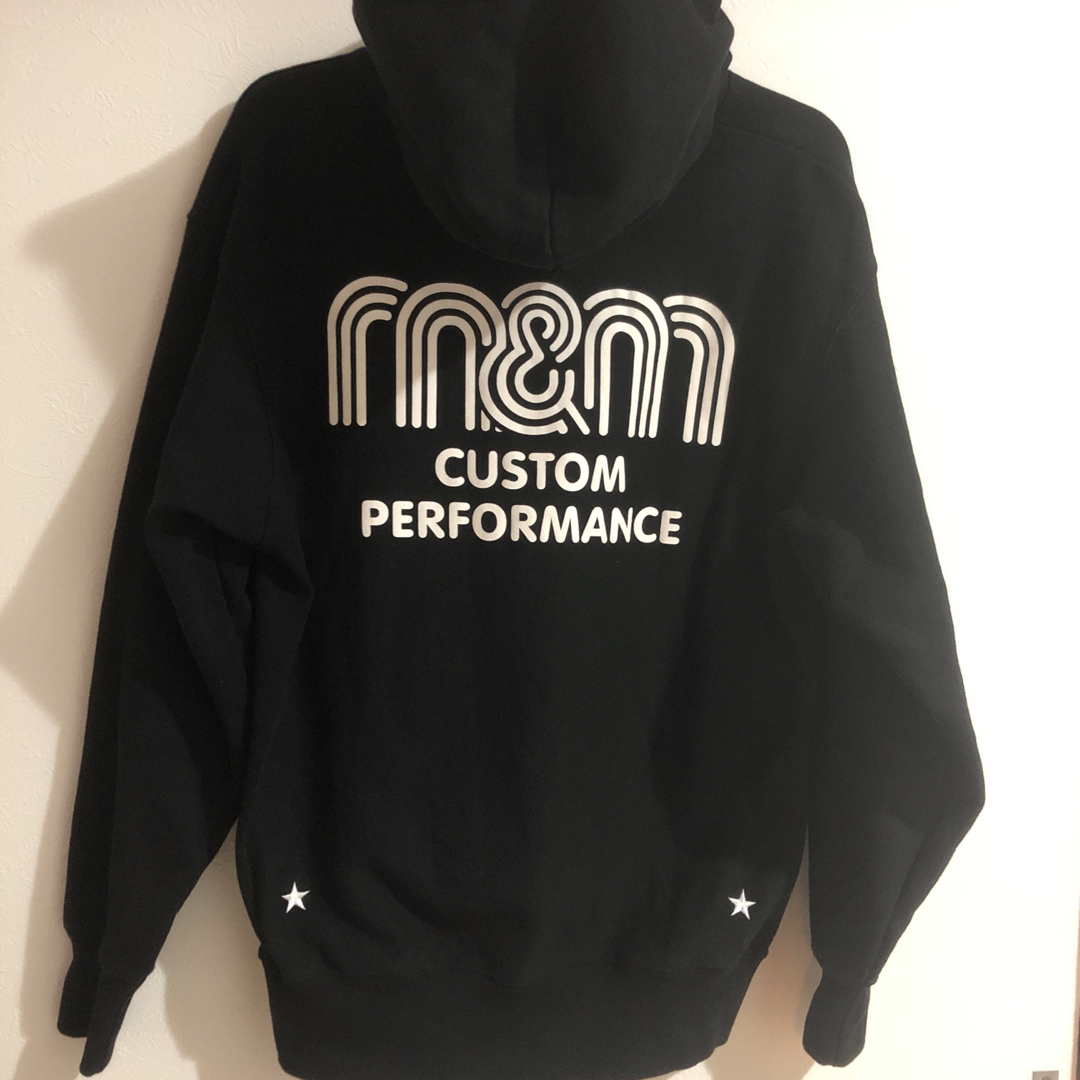 M&M - M&M カスタムパフォーマンス パーカー スウェット M&M - M&M カスタムパフォーマンス パーカー スウェット