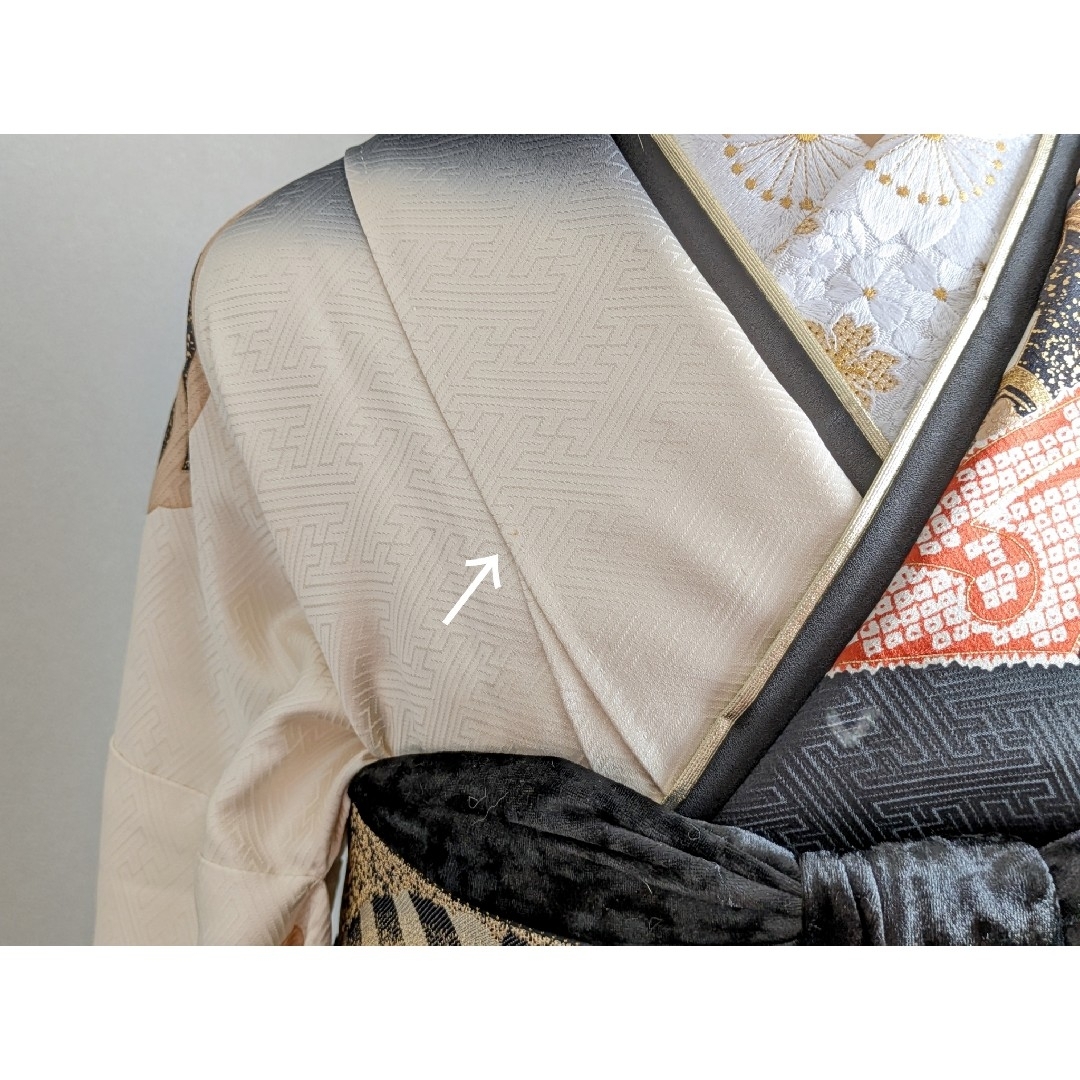 振袖フルセット 身丈168裄66 豪華振袖 黒 金彩 刺繍柄 逸品の 振袖フルセット 身丈168裄66 豪華振袖 黒 金彩 刺繍柄 逸品の