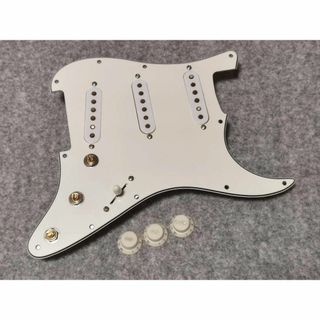 エレキギター (ホワイト/白色系)のフリマアイテム一覧 エレキギター (ホワイト/白色系)のフリマアイテム一覧