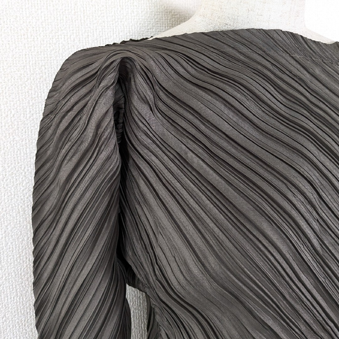 ISSEY MIYAKE - 1989年 イッセイミヤケ 変形 プリーツ ブラウス ISSEY MIYAKE - 1989年 イッセイミヤケ 変形 プリーツ ブラウス