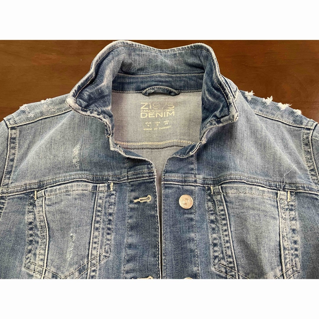 ZARA - ZARA デニムジャケット。ダメージ加工のジージャンの通販 ZARA - ZARA デニムジャケット。ダメージ加工のジージャンの通販