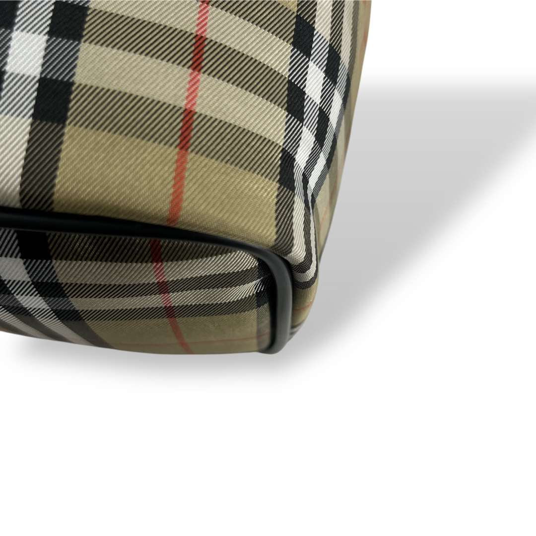 BURBERRY - バーバリーロンドン バニティバッグ ノバチェック BURBERRY - バーバリーロンドン バニティバッグ ノバチェック