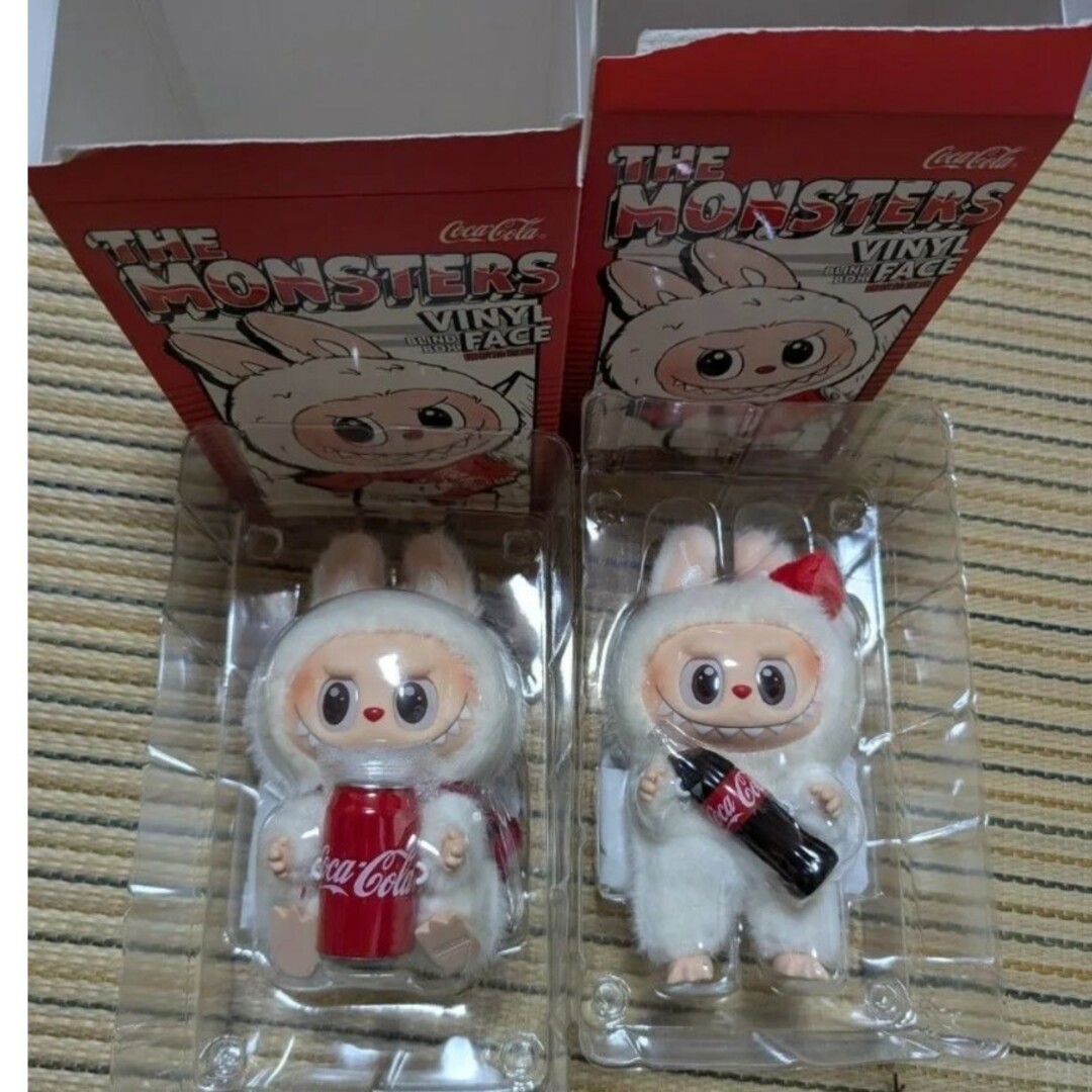 ラブブ LABUBU コカコーラ ぬいぐるみの通販 by なー|ラクマ ラブブ LABUBU コカコーラ ぬいぐるみの通販 by なー|ラクマ