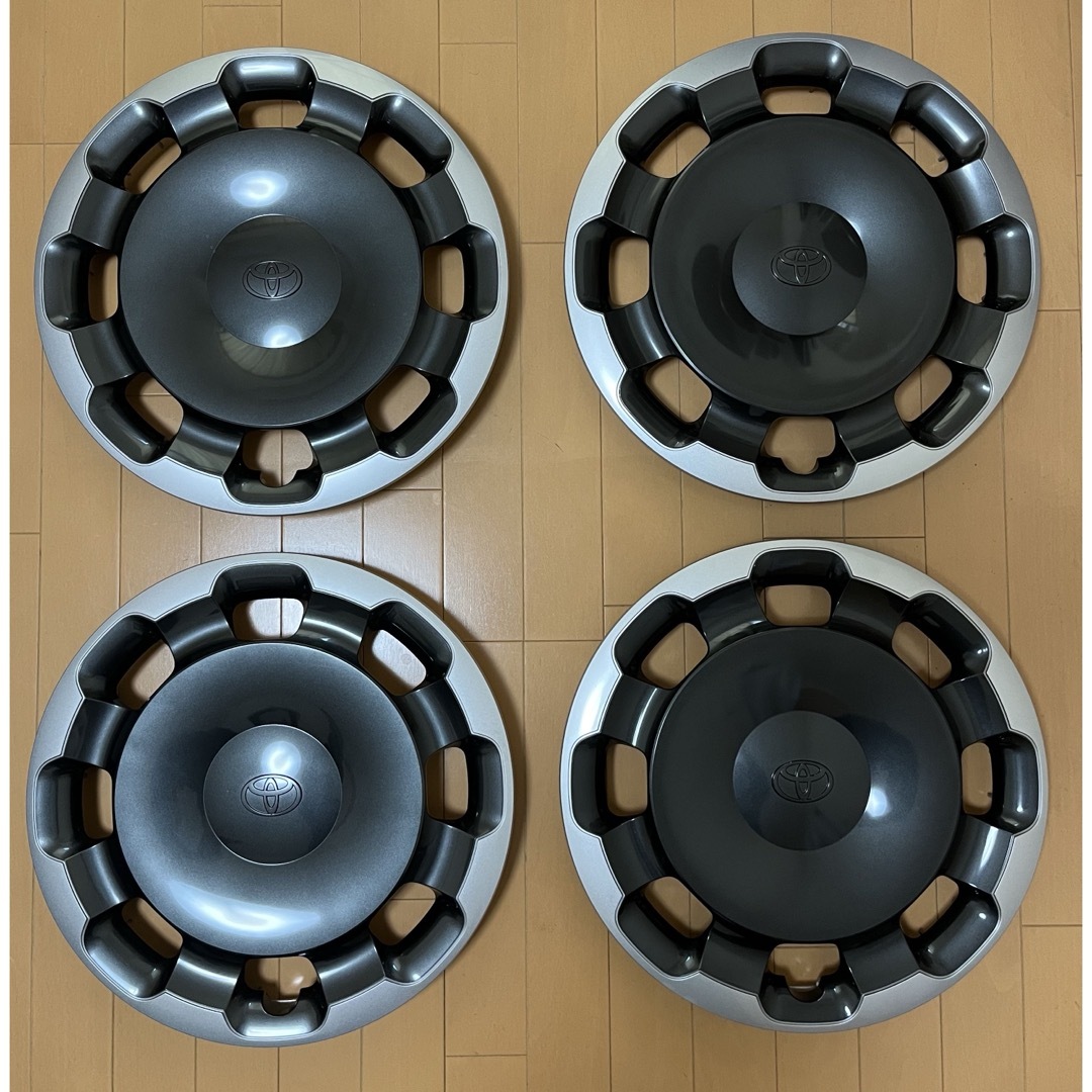 トヨタ - トヨタ シエンタ10系純正ホイールキャップ ホイール トヨタ - トヨタ シエンタ10系純正ホイールキャップ ホイール