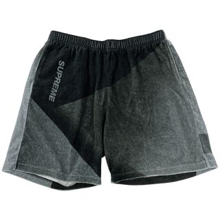 Supreme - シュプリーム ロゴ ハーフパンツ メンズ L 【中古】の Supreme - シュプリーム ロゴ ハーフパンツ メンズ L 【中古】の