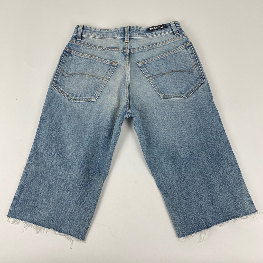 BALENCIAGA - バレンシアガ ロゴボタン デニム ハーフパンツ BALENCIAGA - バレンシアガ ロゴボタン デニム ハーフパンツ