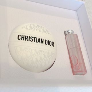 Christian Dior - 【新品未使用】ディオール スノー エッセンス Christian Dior - 【新品未使用】ディオール スノー エッセンス