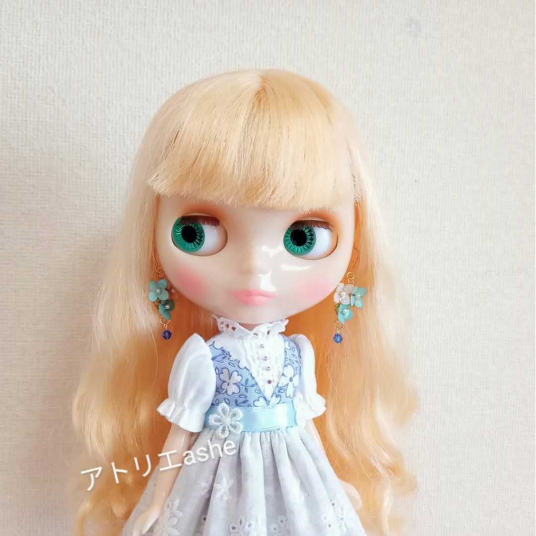 ハンドメイド「民族衣装風 花柄のワンピース」ネオブライス ハンドメイド「民族衣装風 花柄のワンピース」ネオブライス