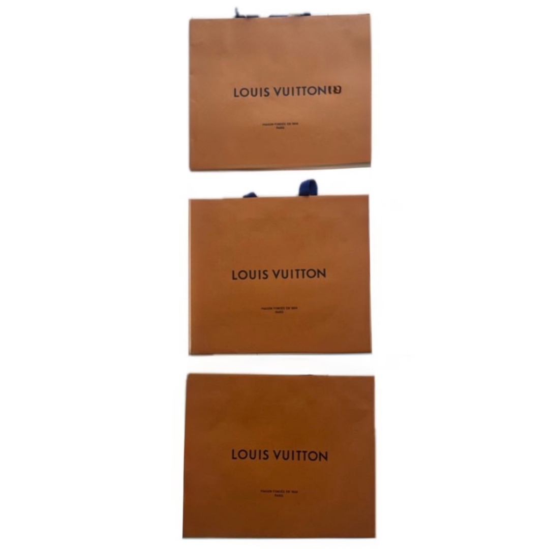 LOUIS VUITTON - 美品 ルイヴィトン ショッパー 紙袋 3枚セット LOUIS VUITTON - 美品 ルイヴィトン ショッパー 紙袋 3枚セット