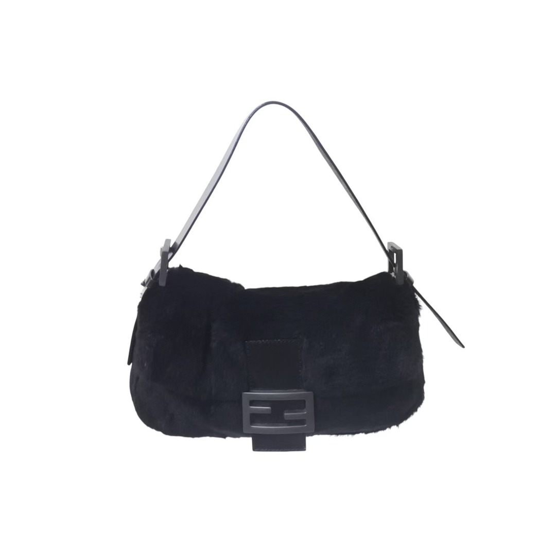 FENDI - 極美品 FENDI フェンディ マンマバケット ワン FENDI - 極美品 FENDI フェンディ マンマバケット ワン