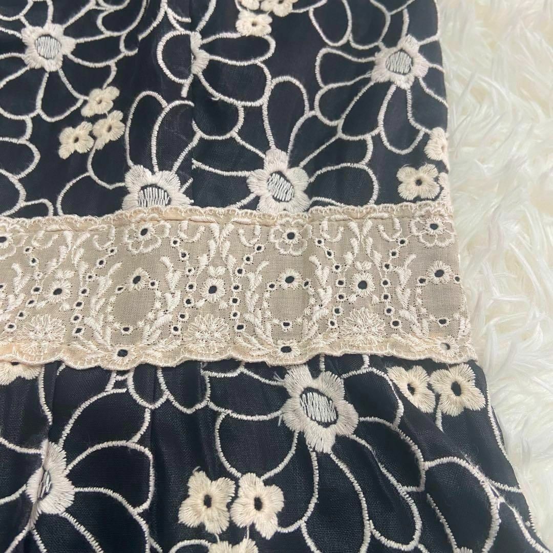 TOCCA - TOCCA トッカ 花柄刺繍 ノースリーブ ワンピース フレア TOCCA - TOCCA トッカ 花柄刺繍 ノースリーブ ワンピース フレア