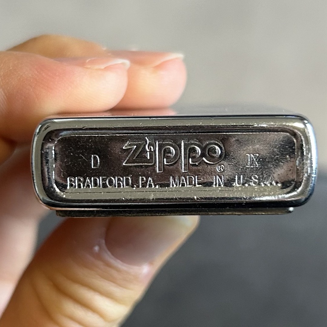 ZIPPO(ジッポー)の【希少　ティラノサウルス】zipoo ジッポーオイルライター メンズのファッション小物(タバコグッズ)の商品写真